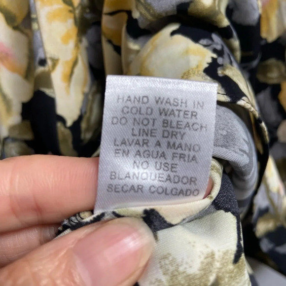 Entro floral off the shoulder smock  ruffles sleeves Sz M - Picture 6 of 10